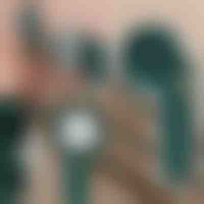 Nabíjateľný holiaci strojček na textli pre dokonalé oblečenie | FUZZOFF